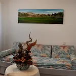 アパート Tereza House グリファダ