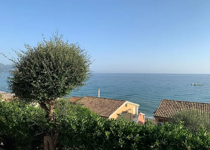 Tereza House Appartamento Glifada